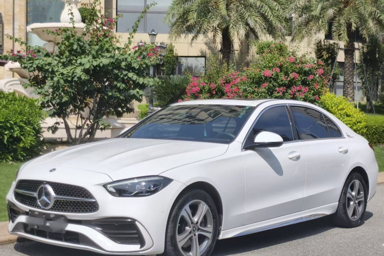 奔驰C级 2022款 改款 C 200 L 运动版车身外观1