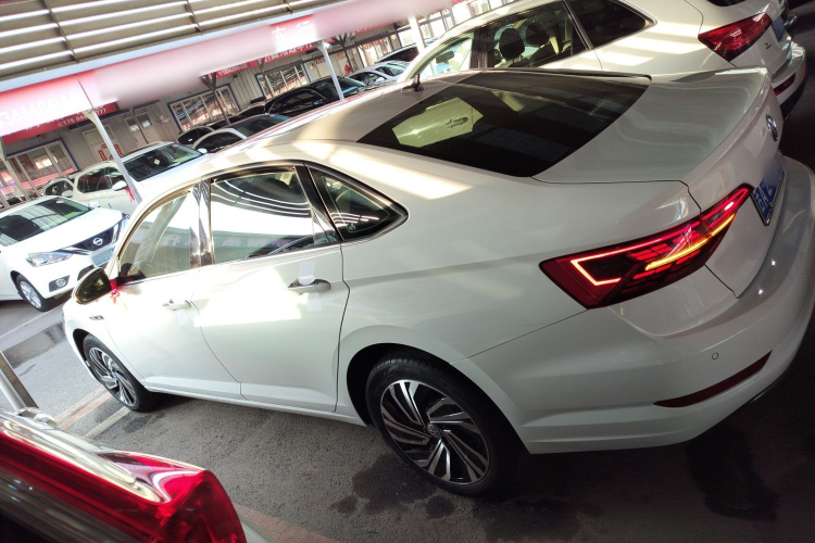 大众 速腾 2021款 280TSI DSG超越版车身外观4