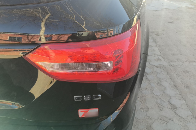 东风风光 风光580 2021款 改款 ☆星版 1.8L 手动精英型车身外观9