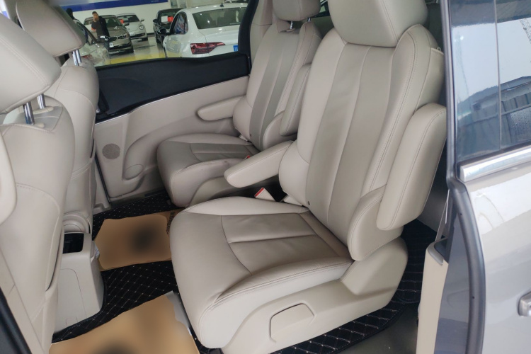 别克GL8 2018款 28T 豪华型 国VI中控内饰21