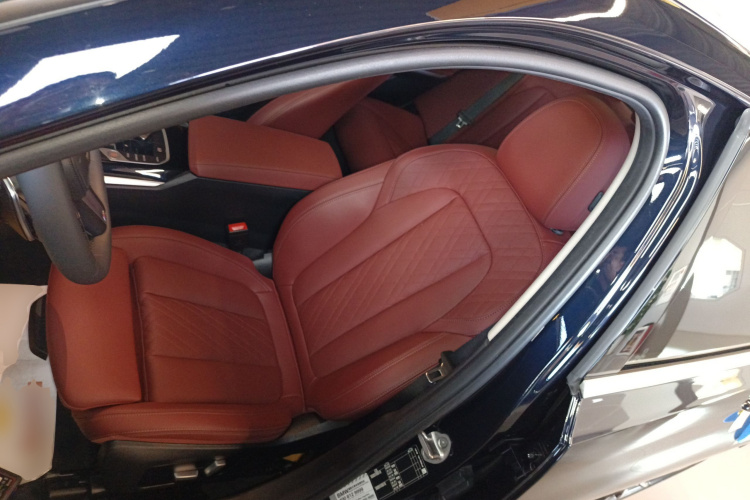 宝马3系 2023款 320Li M运动套装中控内饰19