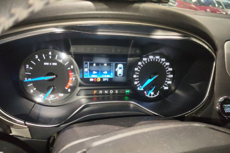 福特 蒙迪欧 2013款 2.0L GTDi200时尚型局部细节14