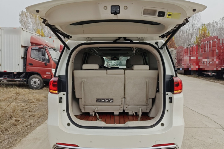 广汽传祺 传祺M8 2018款 320T 尊贵版机舱底盘23