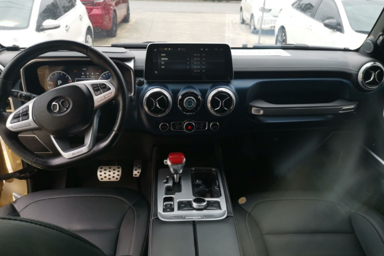北京BJ40 2019款 2.3T 自动四驱环塔冠军版 国VI中控内饰12