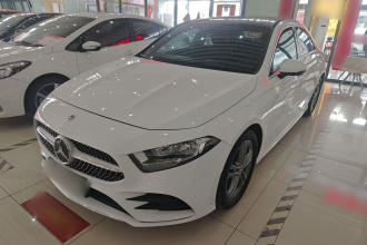 奔驰A级 2021款 改款 A 180 L 运动轿车