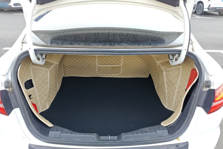 福特 福睿斯 2019款 1.5L 自动悦享型局部细节23