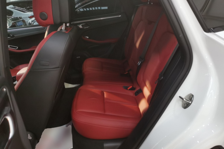 保时捷 2022款 Macan 2.0T中控内饰21