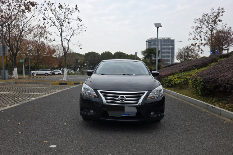 日产 轩逸 2014款 1.6XV CVT尊享版车身外观6002