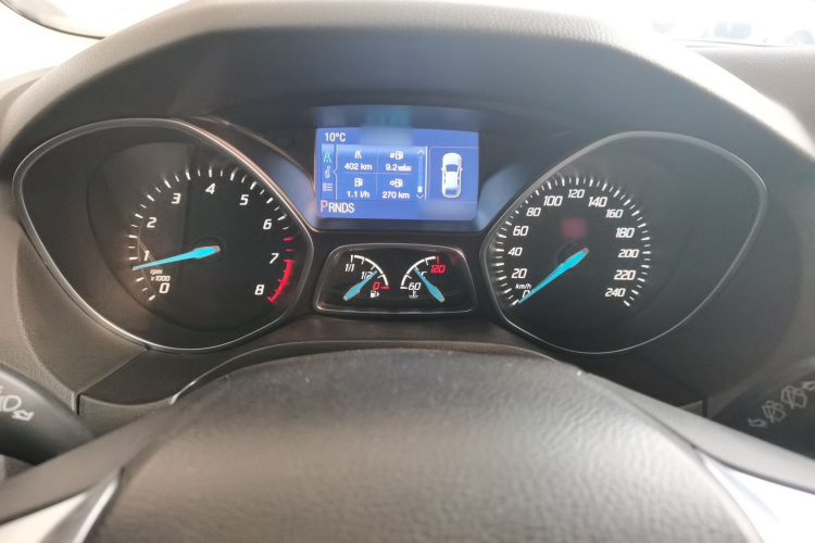 福特 福克斯 2012款 两厢 2.0L 自动豪华运动型局部细节14