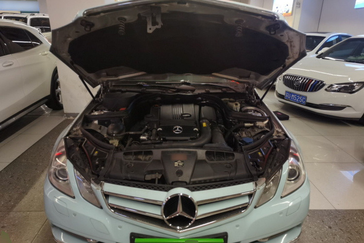 奔驰E级(进口) 2011款 E 260 CGI 敞篷版机舱底盘24