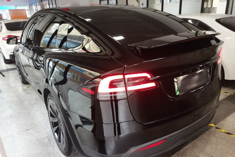 特斯拉 Model X 2023款 双电机全轮驱动版车身外观6003