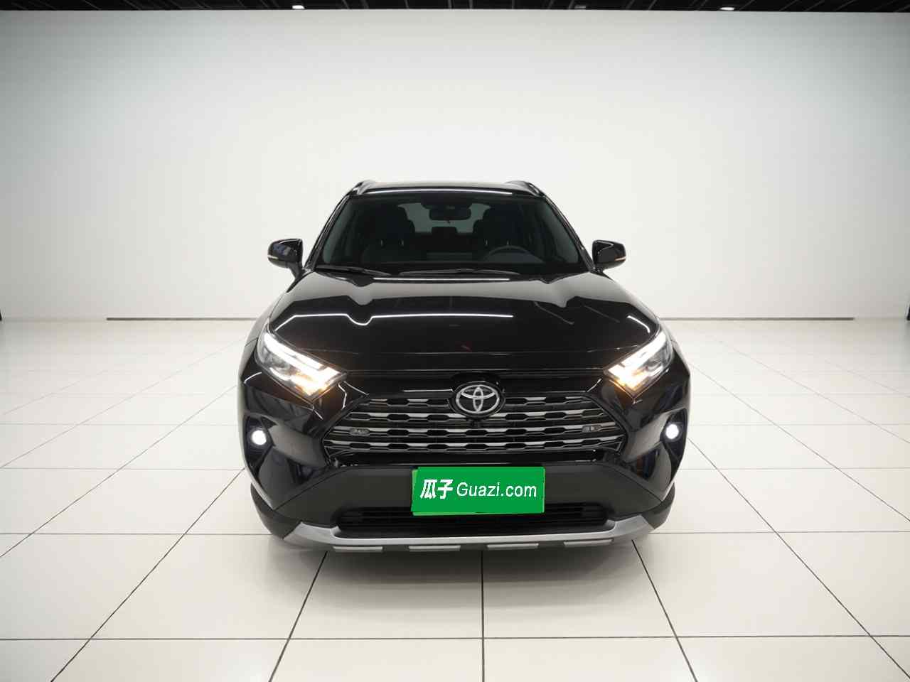 丰田 RAV4荣放 2024款 2.0L CVT两驱风尚Plus版(1)