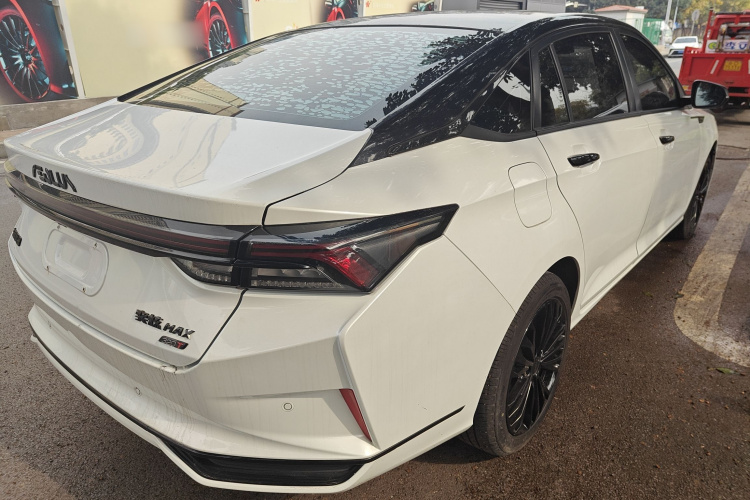 东风风神 奕炫MAX 2023款 1.5T 超酷潮爸版车身外观7