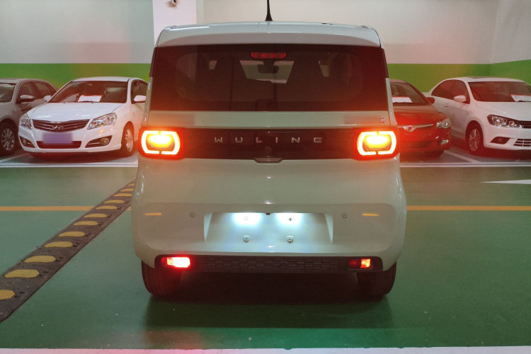 五菱汽车 宏光MINIEV 2021款 马卡龙时尚款 磷酸铁锂车身外观6