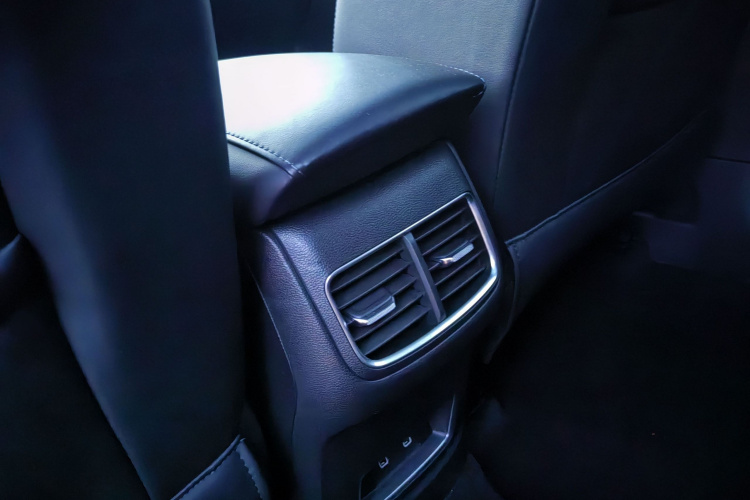 荣威RX5 2020款 PLUS 300TGI 手动Ali国潮豪华版中控内饰7006