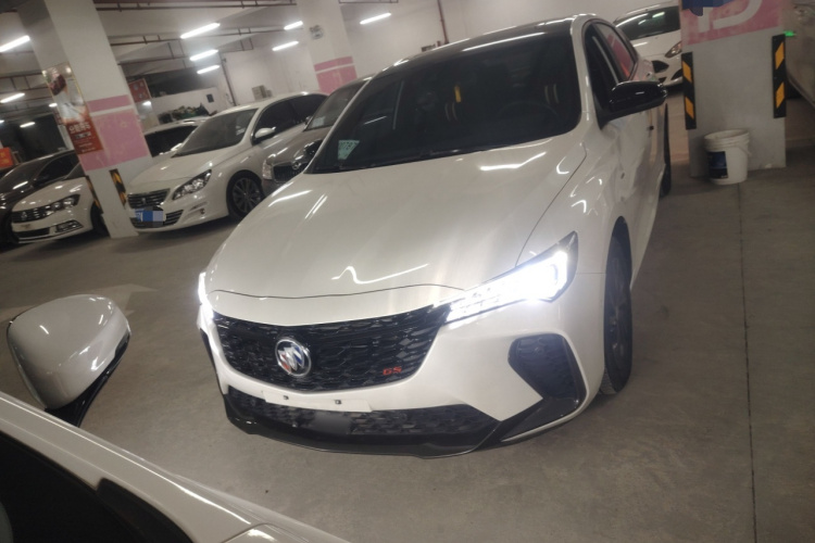 别克 威朗 2023款 Pro GS 疾风版车身外观2