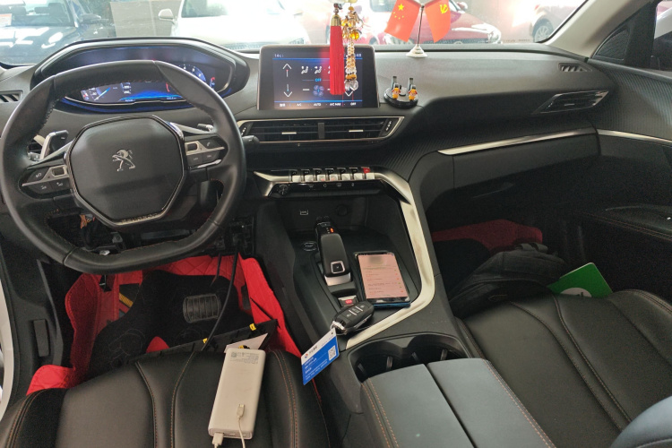 标致4008 2019款 改款 360THP 尝先版中控内饰12