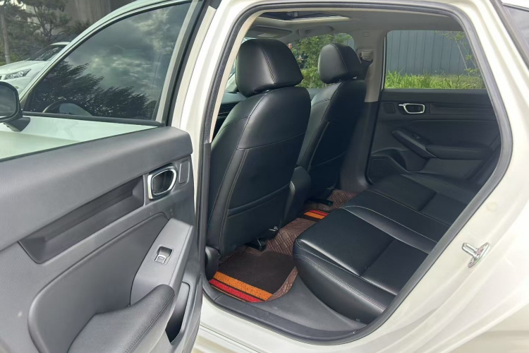 本田 思域 2022款 240TURBO CVT劲动版中控内饰7008