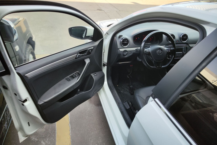 大众 捷达 2019款 梦想版 1.4L 手动舒适型中控内饰20