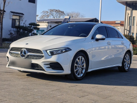 奔驰A级 2019款 改款 A 200 L 运动轿车