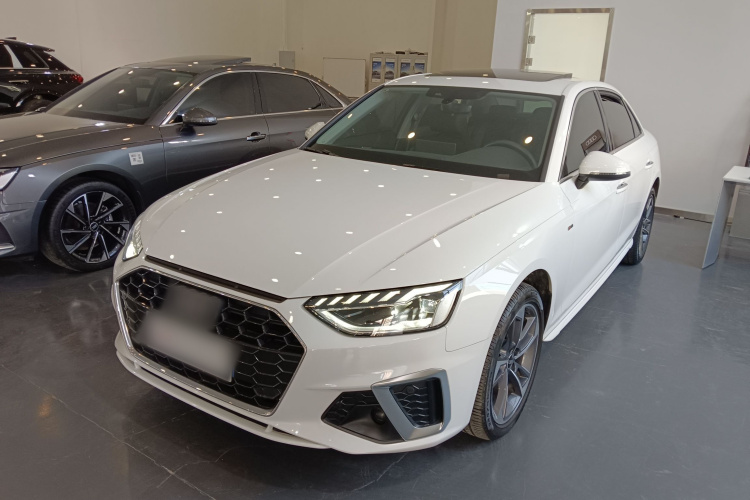 奥迪A4L 2024款 40 TFSI 时尚动感型车身外观1