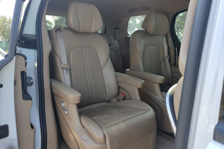 别克GL8 2020款 ES陆尊 653T 豪华型中控内饰7004