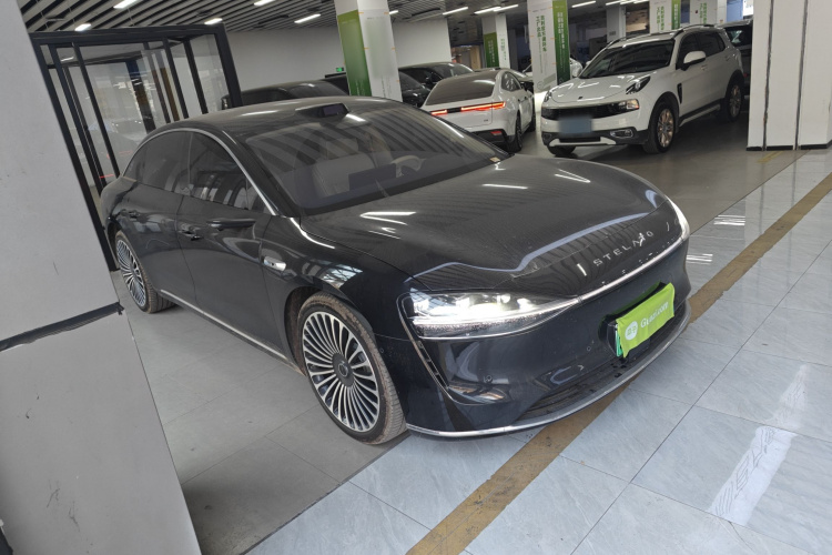 鸿蒙智行 享界S9 2024款 纯电 Ultra 四驱旗舰版车身外观3