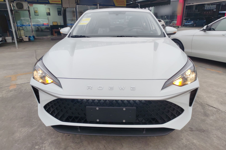 荣威i5 2026款 1.5L CVT豪华版车身外观2