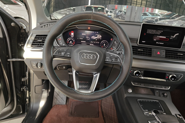奥迪Q5L 2020款 改款 40 TFSI 荣享时尚型局部细节13