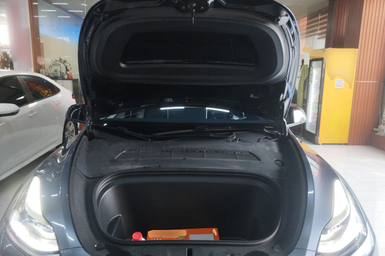 特斯拉 Model Y 2023款 后轮驱动版局部细节24