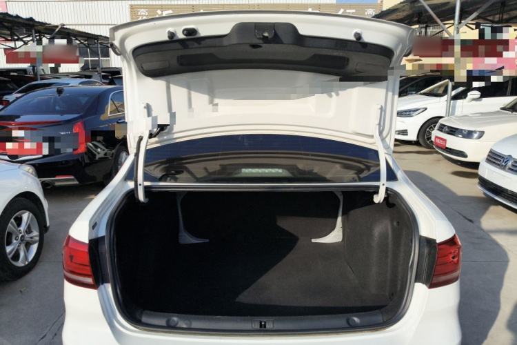 大众 2019款 朗逸启航 1.5L 自动风尚版 国VI机舱底盘23