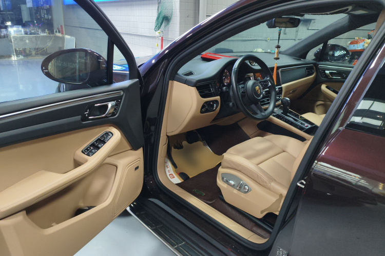 保时捷 2022款 Macan 2.0T中控内饰7003