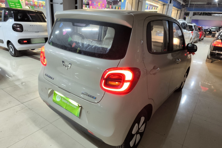 五菱汽车 宏光MINIEV 2025款 四门版 进阶款车身外观7