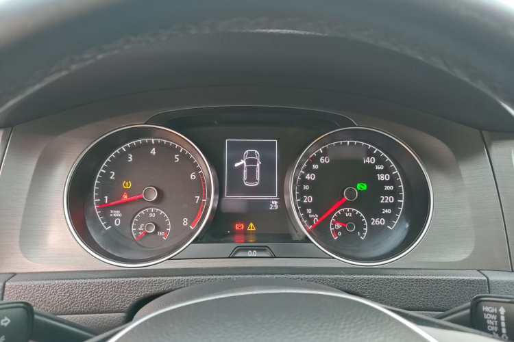 大众 高尔夫 2016款 230TSI 自动豪华型局部细节14