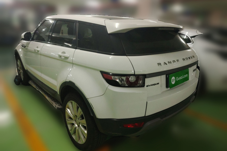 路虎 揽胜极光 2015款 2.0T 五门智耀版车身外观6003