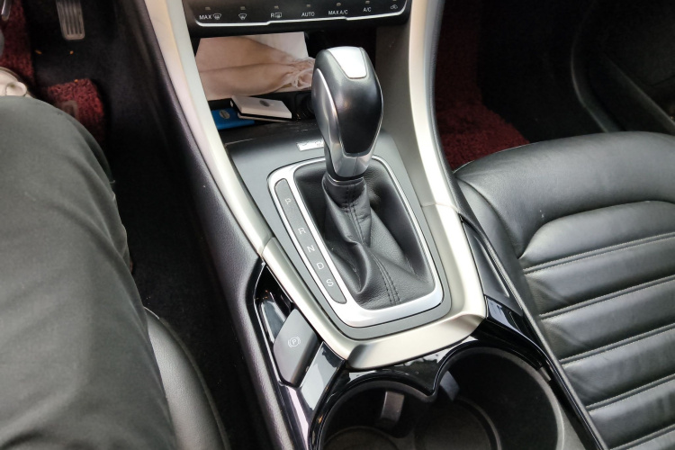 福特 蒙迪欧 2013款 2.0L GTDi200豪华型局部细节18