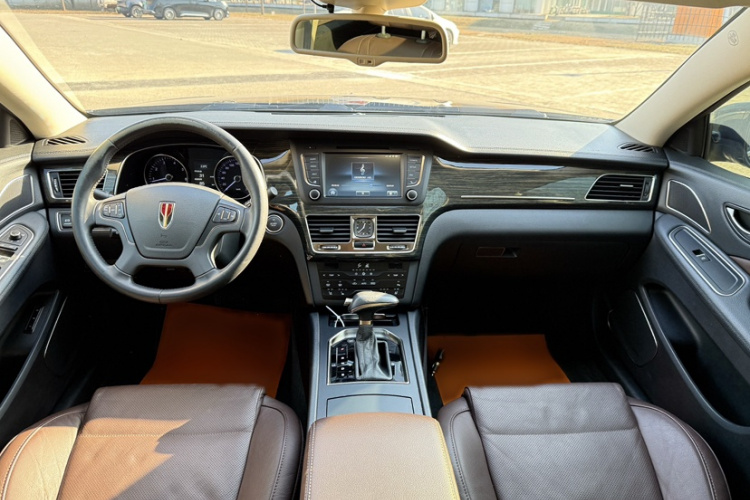 红旗H7 2019款 2.0T 旗舰版中控内饰7003