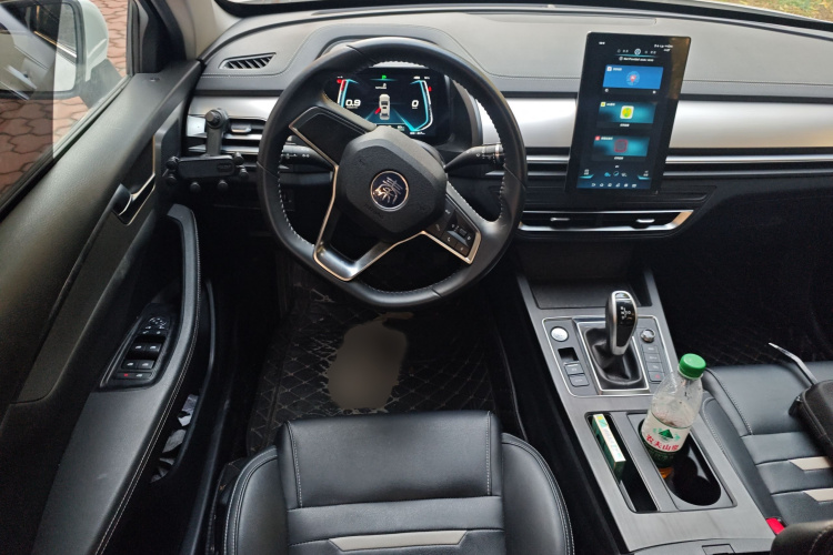 比亚迪 秦Pro 2020款 超越版 1.5TI 自动尊贵型局部细节13