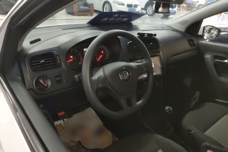 大众 Polo 2016款 1.4L 手动风尚型中控内饰12