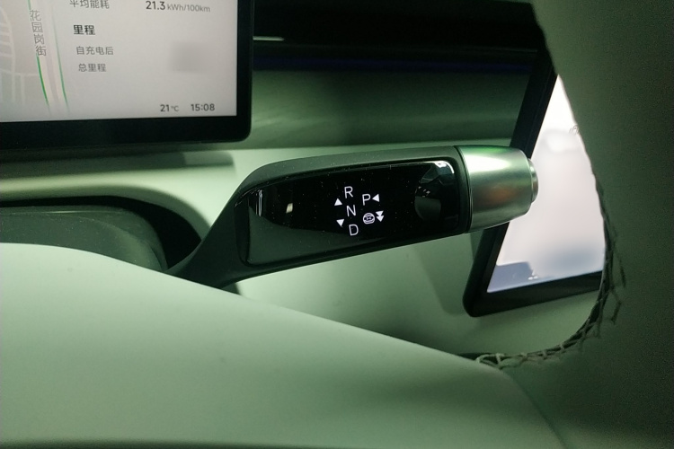 小鹏X9 2025款 650长续航 Max局部细节18