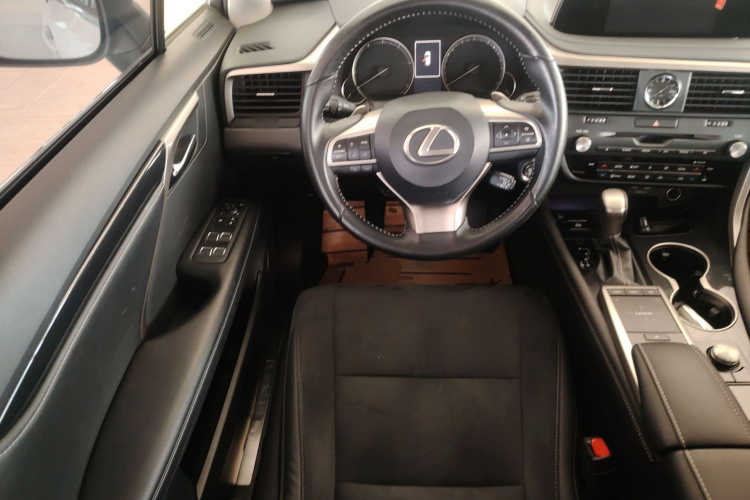 雷克萨斯RX 2020款 改款 300 两驱精英版中控内饰13