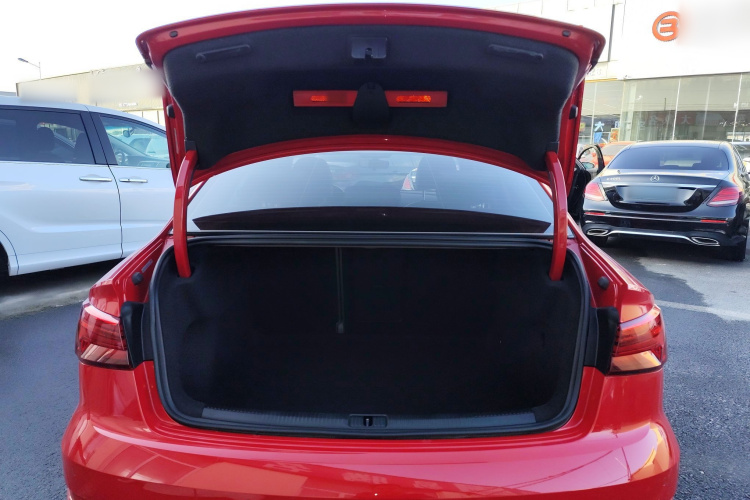 奥迪A3 2020款 Limousine 35 TFSI 时尚型 国VI机舱底盘23