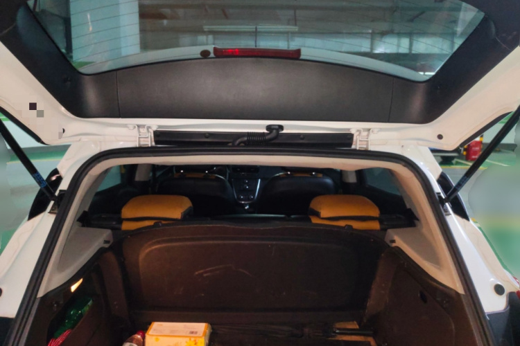 别克 昂科拉 2014款 1.4T 自动两驱都市精英型中控内饰23