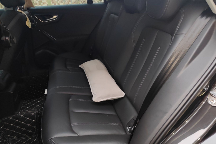 奥迪Q2L 2024款 35TFSI 时尚动感型中控内饰21