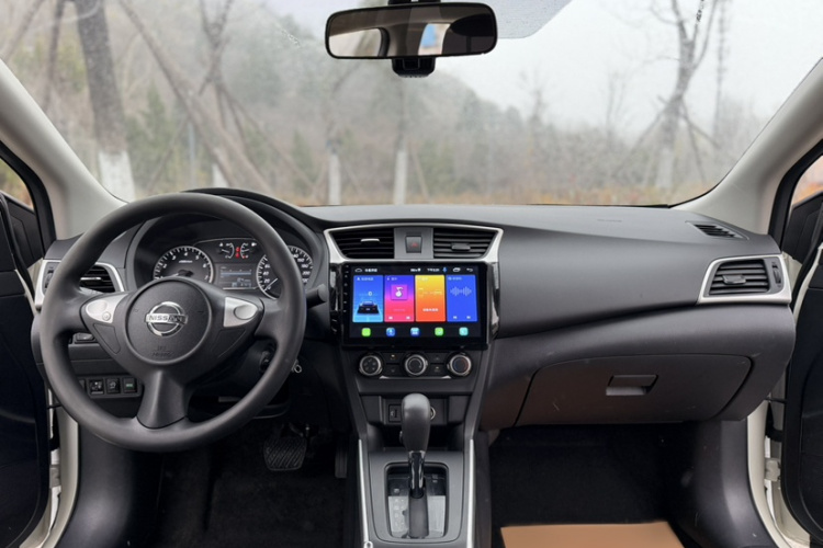 日产 轩逸 2021款 经典 1.6XE CVT舒适版中控内饰7004