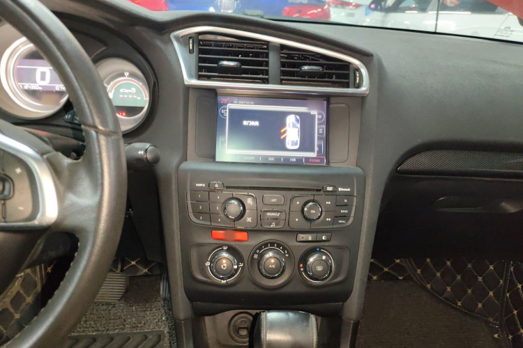 雪铁龙C4L 2016款 1.6T 自动领先型局部细节16