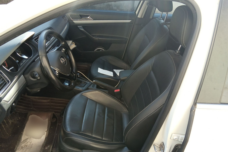 大众 朗行 2017款 230TSI DSG舒适版中控内饰19