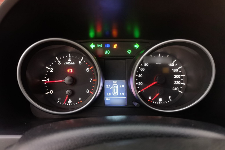 哈弗H6 2013款 运动版 1.5T 手动两驱精英型局部细节14