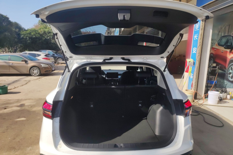 吉利汽车 缤越 2025款 1.5L CVT超能版局部细节23