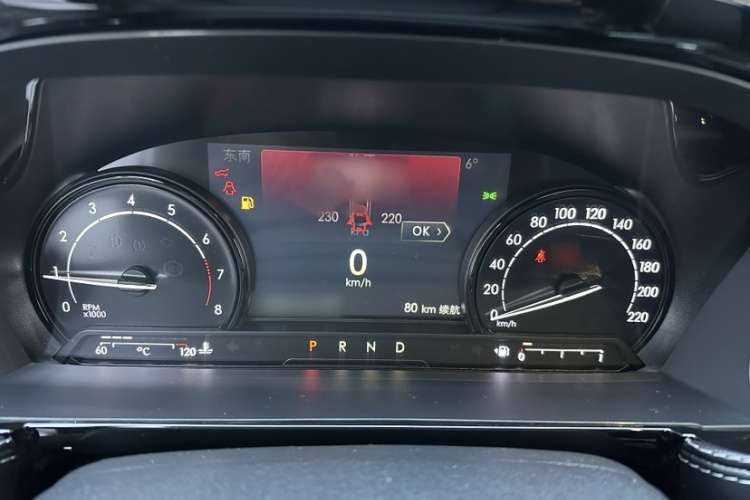 林肯 冒险家 2020款 2.0T 两驱尊享版局部细节14